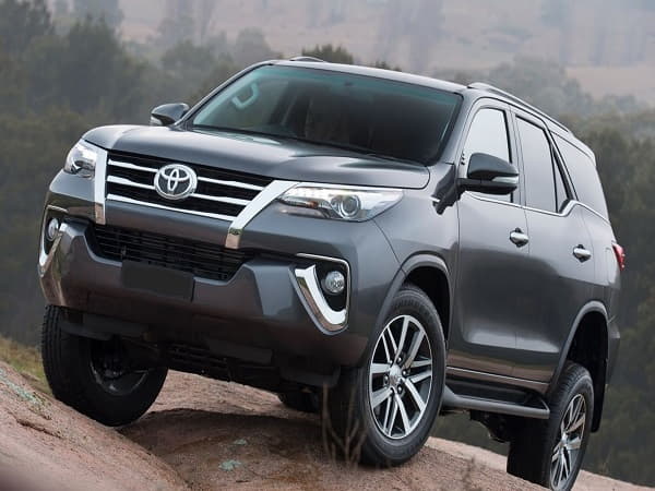 Đánh giá xe Fortuner 2017 về khả năng vận hành và an toàn