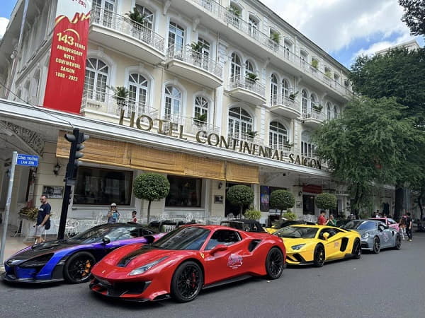 Dàn siêu xe của đại gia Hải Dương đẳng cấp gây choáng ngợp