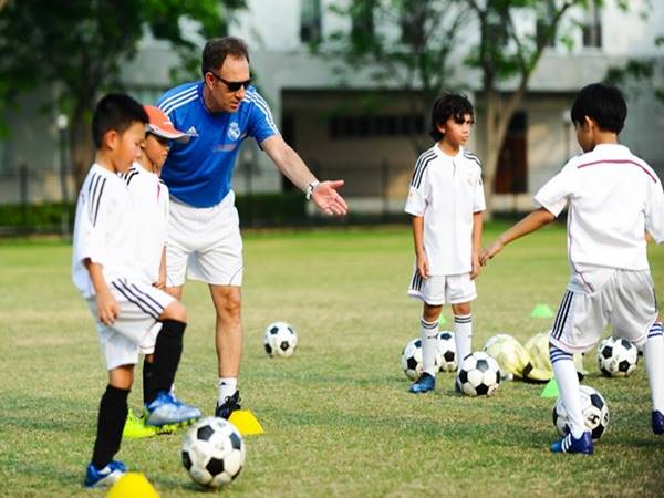 Tầm quan trọng của tư duy tự giác trong bóng đá