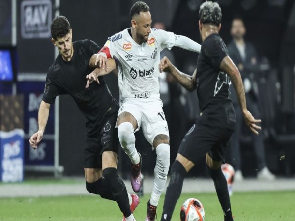 BĐ ngày: Neymar mất bình tĩnh sau thất bại cùng Santos