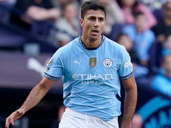 Tin Real Madrid: Kế hoạch chiêu mộ Rodri với 150 triệu Euro