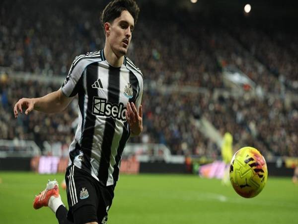 Phong cách thi đấu nổi bật của Tino Livramento