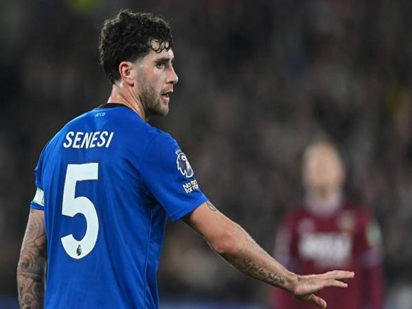 Marcos Senesi là “món hời” đúng nghĩa