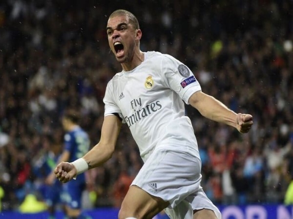 Hậu vệ Real Madrid hay nhất thời hiện đại và dấu ấn đặc biệt Hậu vệ Real Madrid hay nhất thời hiện đại và dấu ấn đặc biệt